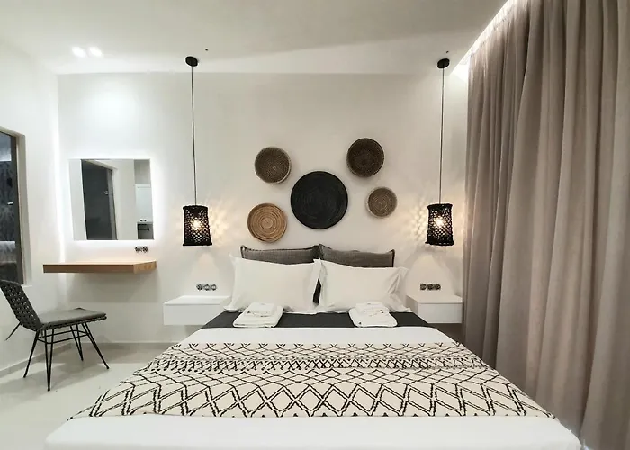 St.thomas Luxury * Pefki