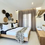 St.thomas Luxury Appartamento Pefki