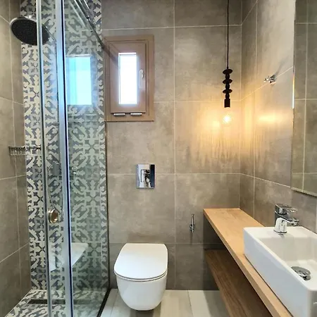 St.thomas Luxury Διαμέρισμα Πεύκος